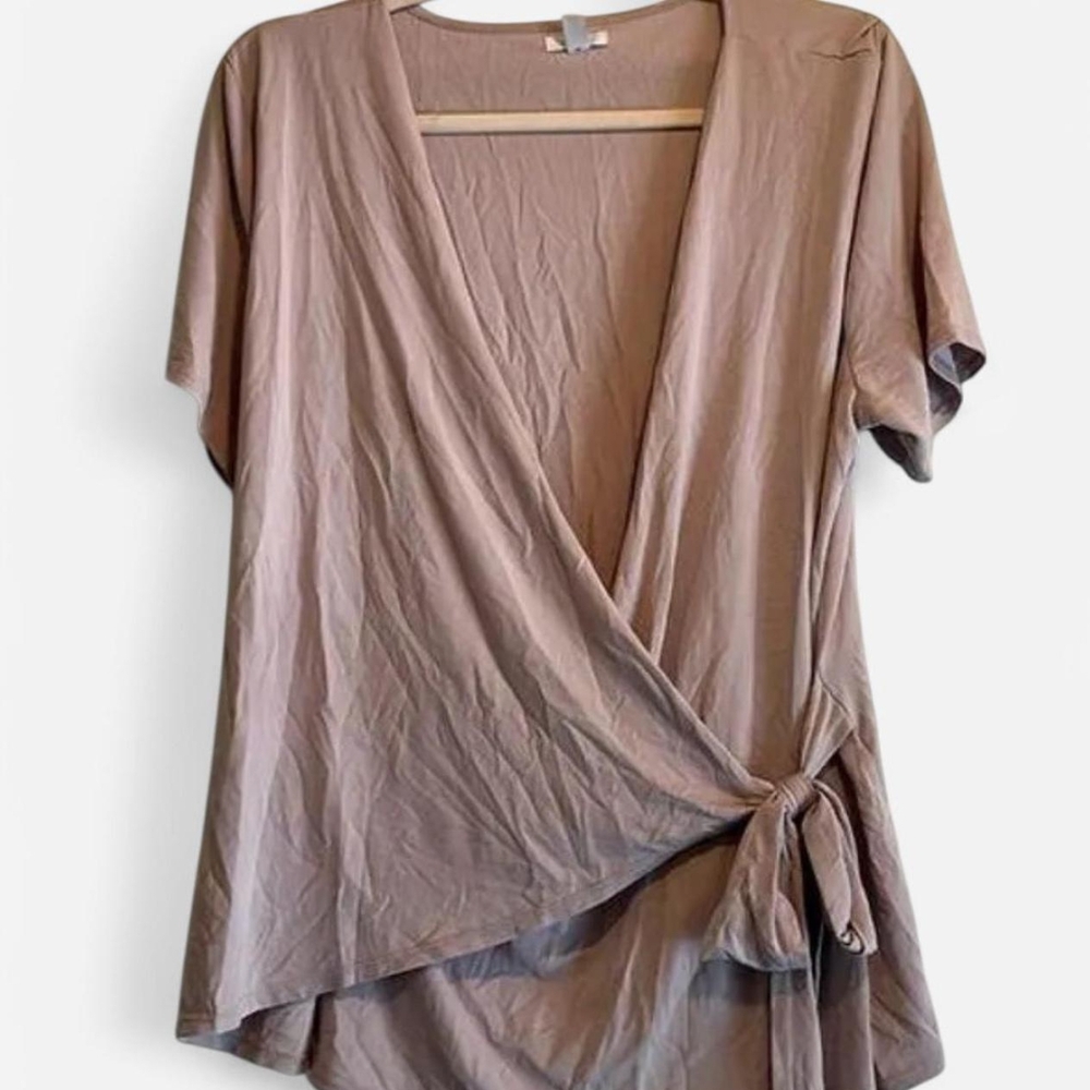 BP. Taupe Short Sleeve Top XL